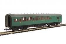 Hornby R4736 Maunsell Brake Third 3797 In SR Malachite Green
