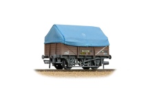 bachmann-branchline-33-085c-ucv-china-clay-wagon-br-bauxite-with-hood-weathered-oo-gauge