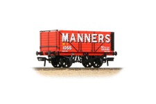 bachmann-branchline-37-136-8-plank-end-door-wagon-manners-red-oo