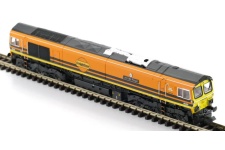 Dapol 2D-007-013 N Gauge Class 66 413 'Lest We Forget' Freightliner Orange/Black Front Left