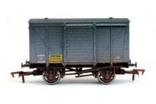 Dapol DA4F-011-012 Ventilated Van LMS Eggs 511282 Weathered