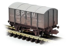 Dapol 2F-013-048 N Gauge Gunpowder Van BPCM 168 Weathered