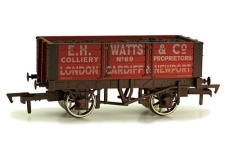 Dapol 4f-052-012 OO Gauge 5 Plank Wagon EH Watts & Co Weathered