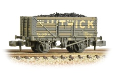 Graham Farish 377-094 N Gauge 7 Plank Wagon End Door 'Whitwick' Grey