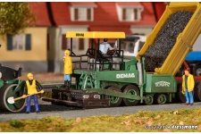 Kibri 11658 Asphalt Paving Machine HO/OO Gauge Plastic Kit