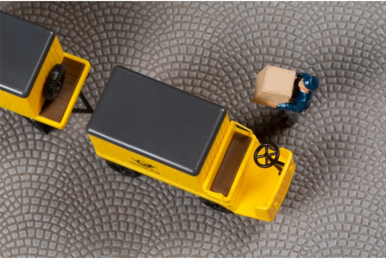 Auhagen 43663 Electric Postal Trolley 5