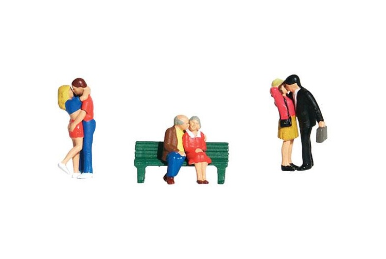 Woodland Scenics A1833 OO Gauge Figure Set - Lovers