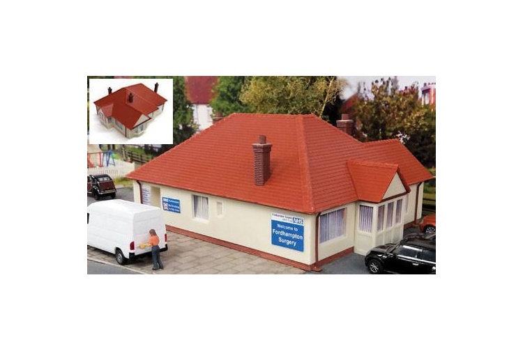 Gaugemaster GM410 Fordhampton Rest Home/Doctors Surgery Plastic Kit