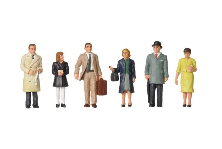 Bachmann Scenecraft 379-315 N Gauge Figure Set - 1960/70S Standing Station Passengers