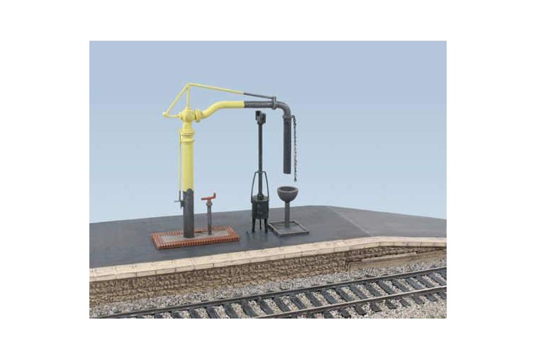 Ratio 413 Water Crane & Fire Devil OO Gauge Plastic Kit pic2