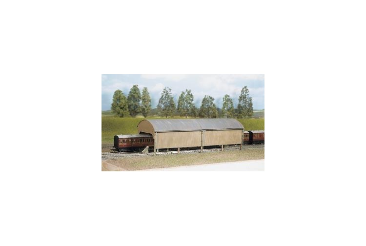 Ratio 527 Twin Track Carriage Shed Kit assembled