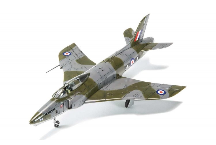 Airfix A04003 Supermarine Swift F.R MK5 Model Aircraft Kit assembled 2