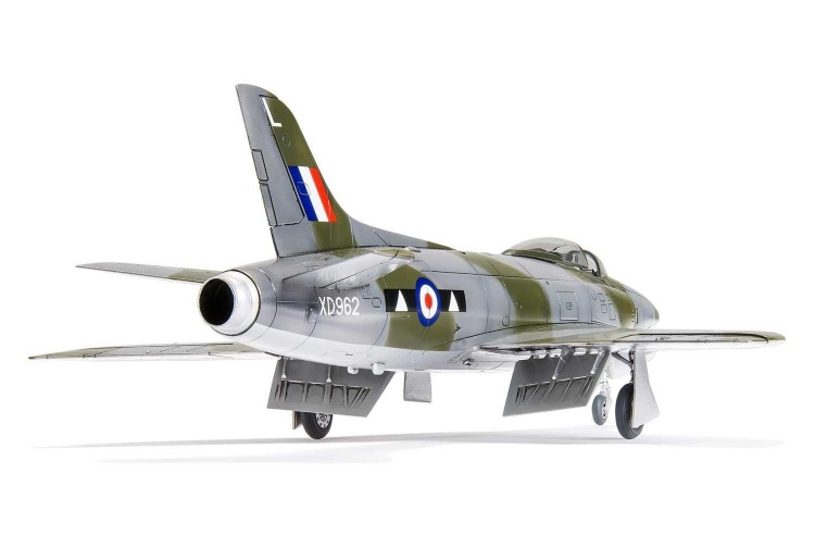 Airfix A04003 Supermarine Swift F.R MK5 Model Aircraft Kit assembled 3