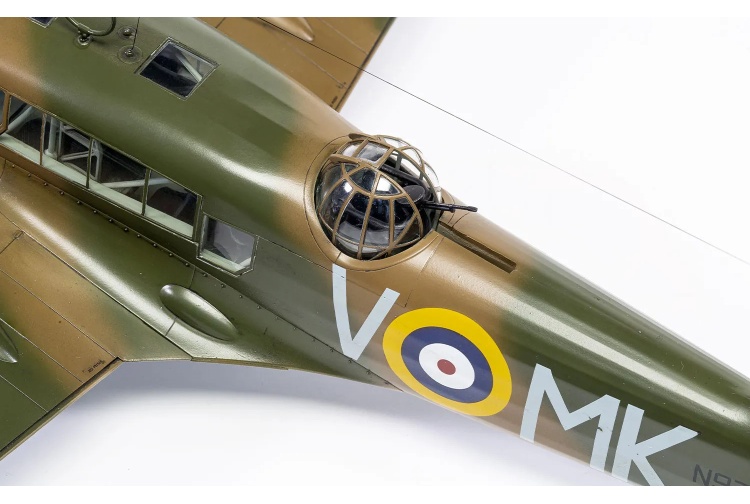 Airfix A09191 Avro Anson Mk.I Closeup Top Turret