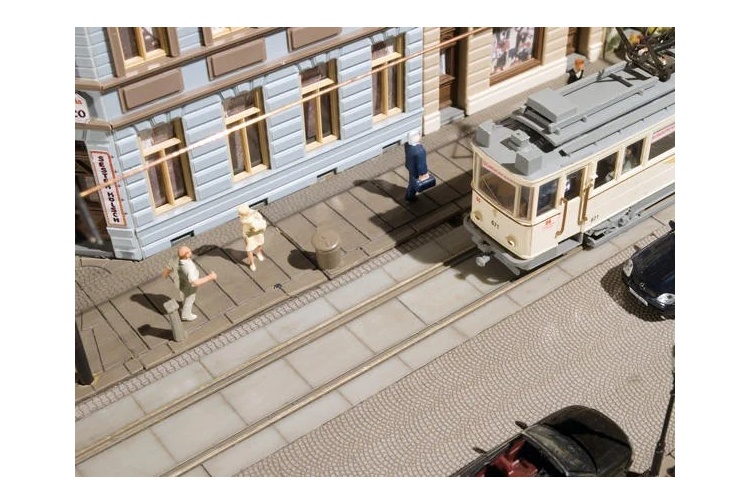 auhagen-41617-tram-track-sleepers-1