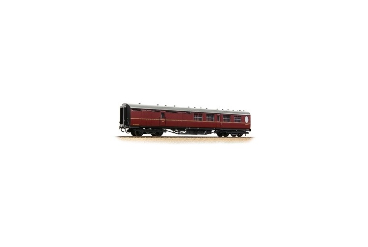 bachmann-34-462-thompson-2nd-class-brake-corridor-br-maroon-1