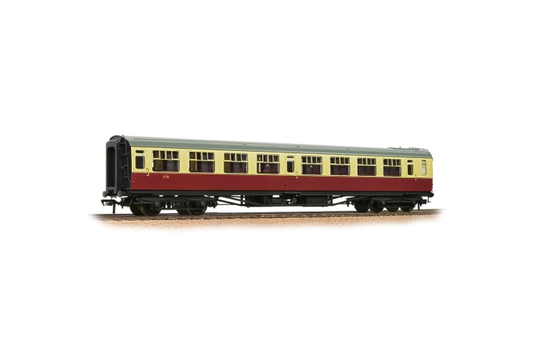 bachmann-branchline-34-776a-sr-bulleid-third-corridor-15-vents-br-crimson-and-cream-oo-gauge