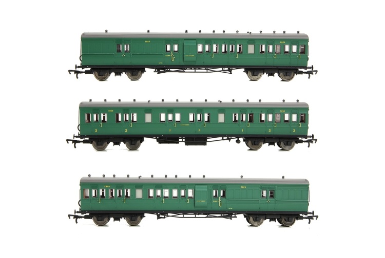 EFE_Rail_E86013_LSWR_Cross_Country_3-Coach_Pack_SR_Malachite_Green_Era_3