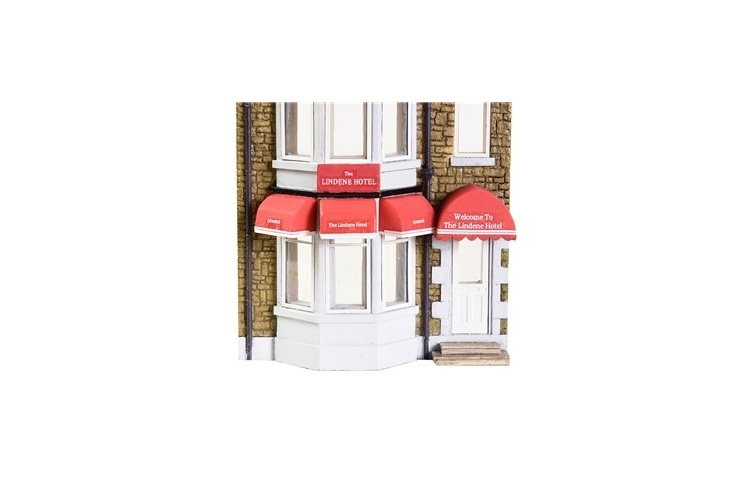 bachmann-scenecraft-44-0207-oo-scale-low-relief-lindene-hotel-2
