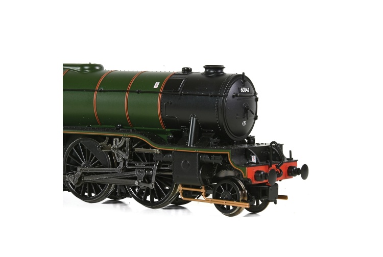 Bachmann Branchline 35-202 LNER V2 60847 'St Peter's School' BR Lined Green (Late Crest)