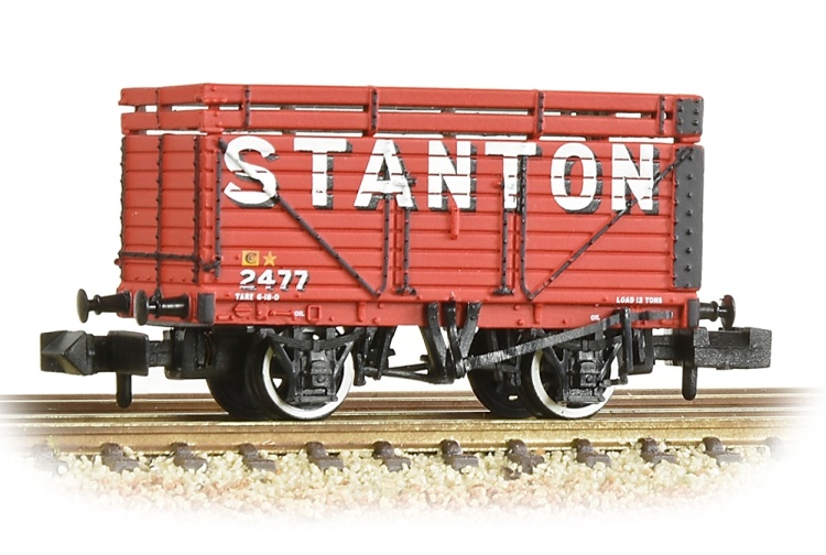 Graham Farish 377-208 N Gauge 8 Plank Wagon Coke Rails 'Stanton' Red
