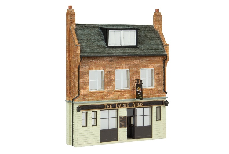bachmann_scenecraft_44-0208_low_relief_dacre_arms_pub_00_gauge