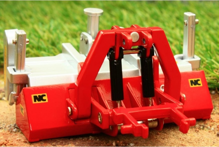 Britains 43204 NC Link A Sweep Closed