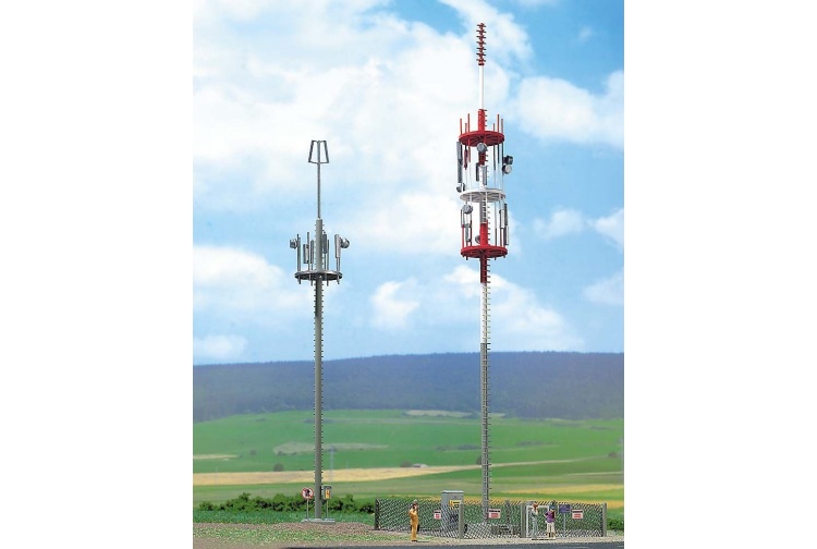 Busch 1021 2 Mobile Phone Towers