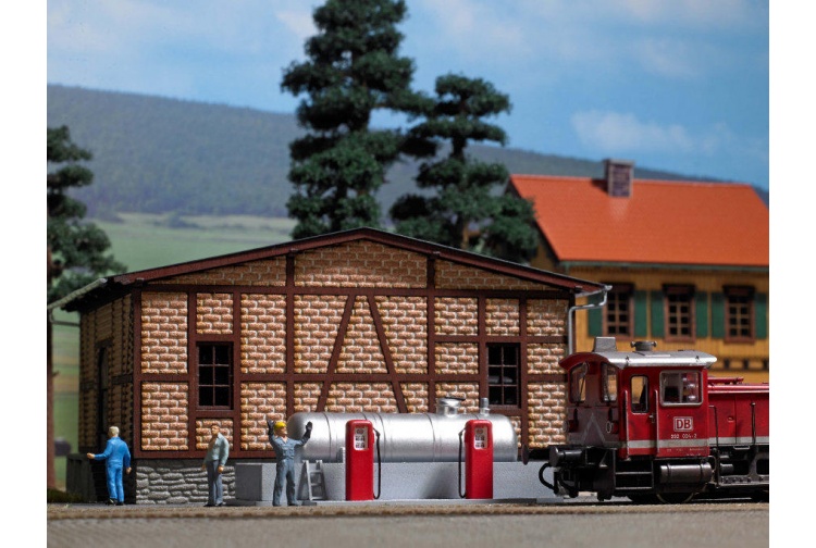Busch 1158 Rail Side Diesel Refuelling Depot Example Layout