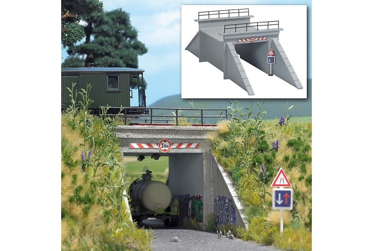 Busch 1409 Underpass