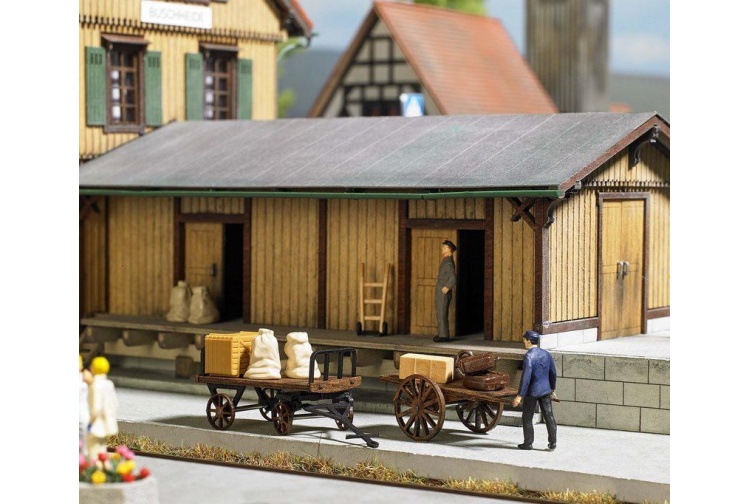  Busch 1625 Carts And Freight HO/OO Scale Plastic Kit Example Layout