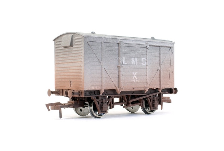 Dapol 4F-011-034 Ventilated Van LMS Grey 117870 Weathered