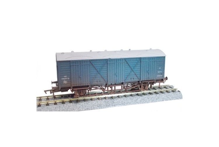 Dapol 4F-014-020 Fruit D Van BR Blue W38126 Weathered