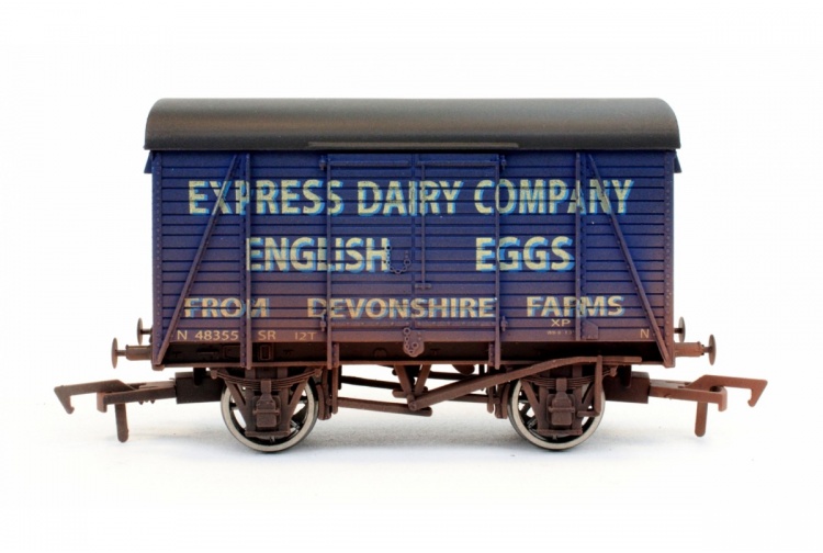 Dapol 4F-021-103 Box Van Devonshire Eggs 48355 Weathered