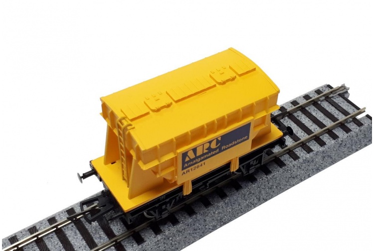 Dapol 4F-035-102 Presflo Cement Wagon Amalgamated Roadstone AR12641 Top