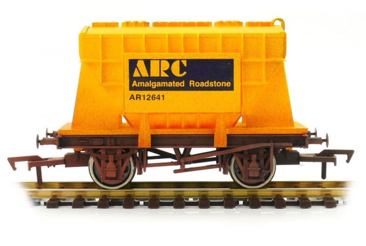 Dapol 4F-035-103 Presflo Cement Wagon Amalgamated Roadstone AR12641 Weathered Side