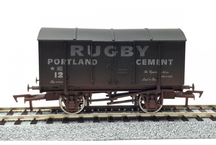 Dapol DA4F-013-121 Gunpowder Van Rugby Cement 12 Weathered Side