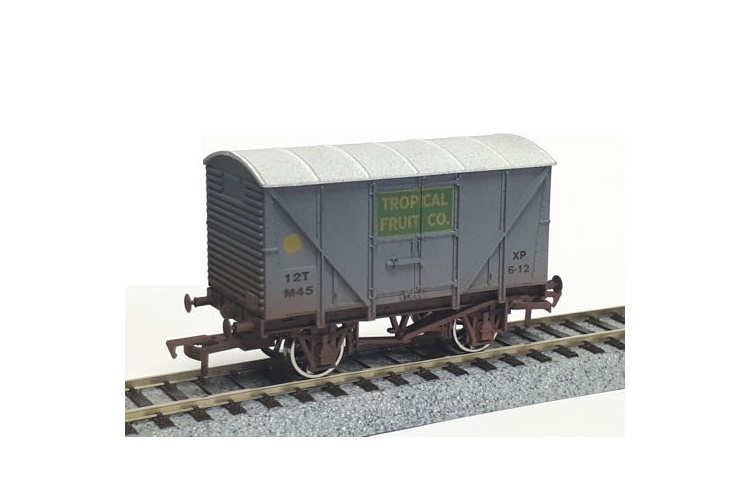 Dapol DA4F-016-022 Banana Van Tropical Fruit M45 Weathered
