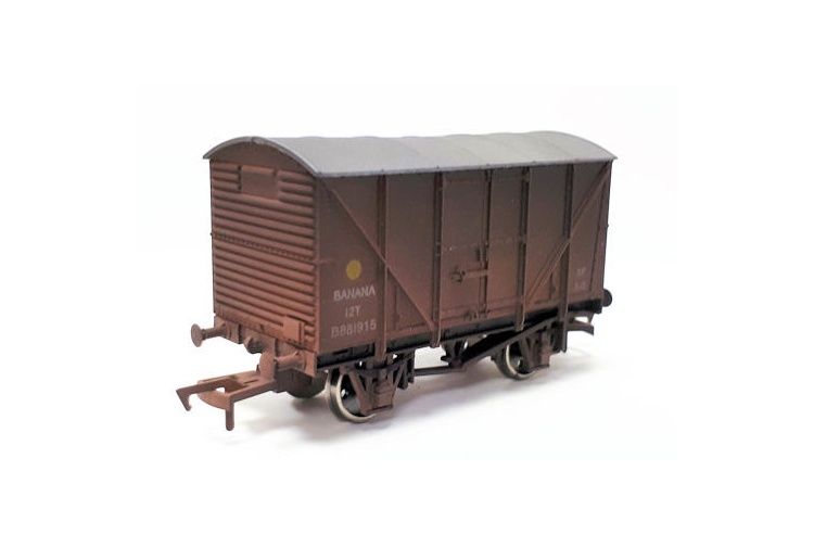 Dapol 4F-016-105 Banana Van BR Bauxite B881915 Weathered