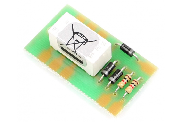 gaugemaster-bpgm500-universal-relay-switch-1-switch-closeup