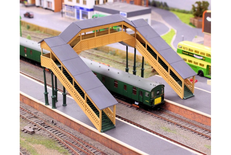 Gaugemaster GM403 Fordhampton Footbridge Plastic Kit Example Layout