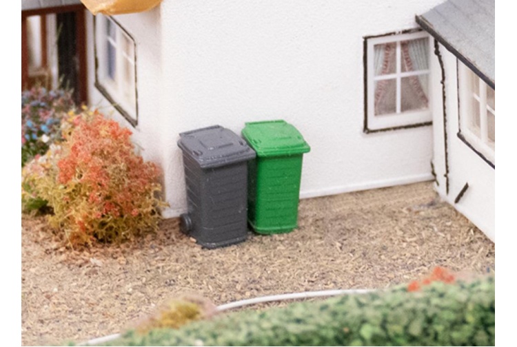 Gaugemaster GM495 Wheelie Bins (4 Pre-Built Bins) Examplpe Layout