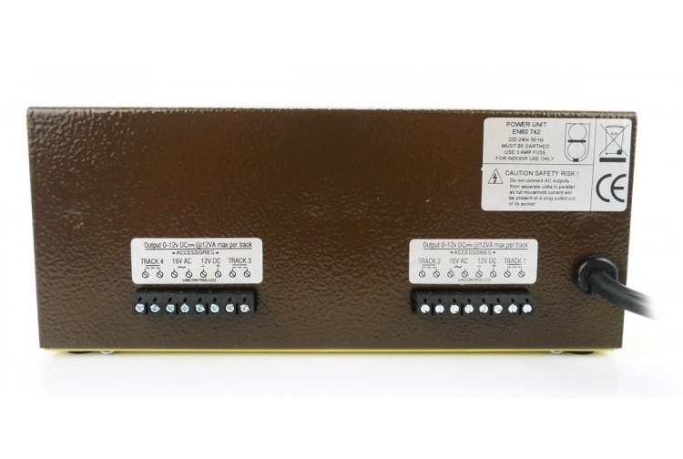 Gaugemaster GMC-Q Four Track Cased Controller Rear Connectors