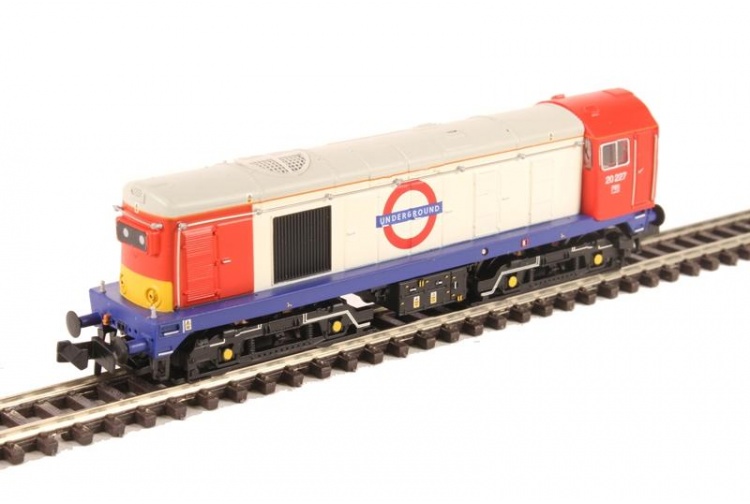 Graham Farish 371-036 Class 20 20227 London Underground Livery Picture 1