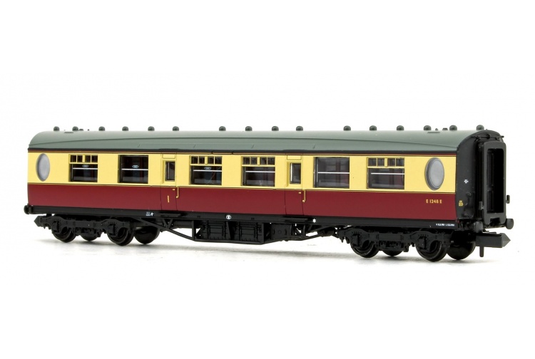 Graham Farish 376-226 LNER Thompson Composite Corridor BR Crimson & Cream No. E1248E Rear Left
