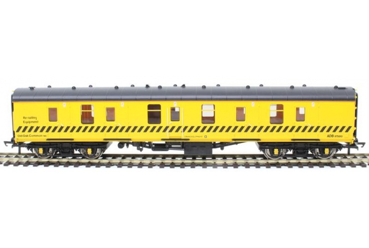 Hornby R4903 Mk1 QQX BTU Tool Van ADB975613 BR Engineers Yellow Picture 3