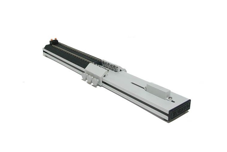 hornby-r8211-rolling-road-with-live-rollers-2