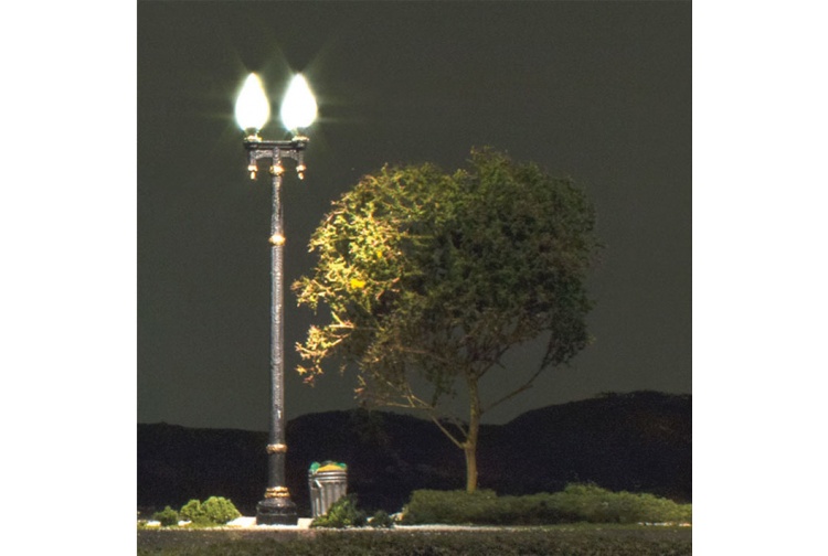 Woodland Scenics JP5632 Just Plug Street Lights illuminated