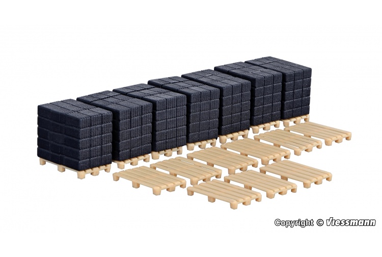 Kibri 38149 Freight Loads & Pallets HO/OO Scale Plastic Kit Contents