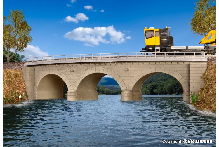 Kibri 39722 Curved Stone Arch Bridge With Ice Breaking Pillars